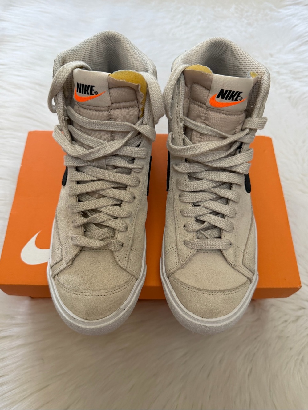 Nike Blazer Mid ‘77 Suede Beige/Black Sneakers Sz 7